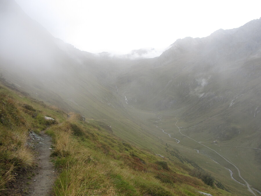 In het Timmeltal kwamen de wolken nu heel dichtbij dus maar niet meer naar de Eisseeh&uuml;tte