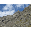 Van beneden is het lastig voor te stellen dat er een pad loopt, maar de splitsing richting de Lasnitzenh&uuml;tte en het Gipfelkreuz zijn wel te zien