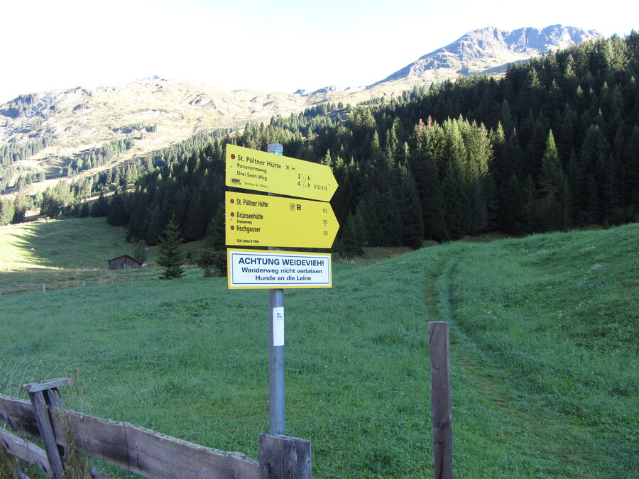 Naar de St. Pöltner Hütte via de Drei Seen Weg