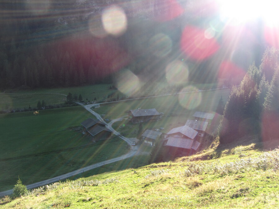 De Wohlgemuthsalm ligt al in de avondzon-schaduw