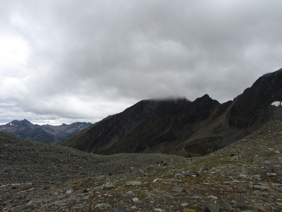 De Kreuzspitze was ondertussen met z'n Spitz in de wolken verdwenen