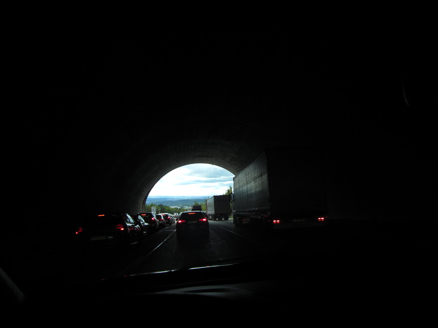 In Duitsland in een tunnel in de file