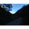 Door de diepe ochtendschaduwen in het Maurertal waren de eerste sneeuwbergen te zien